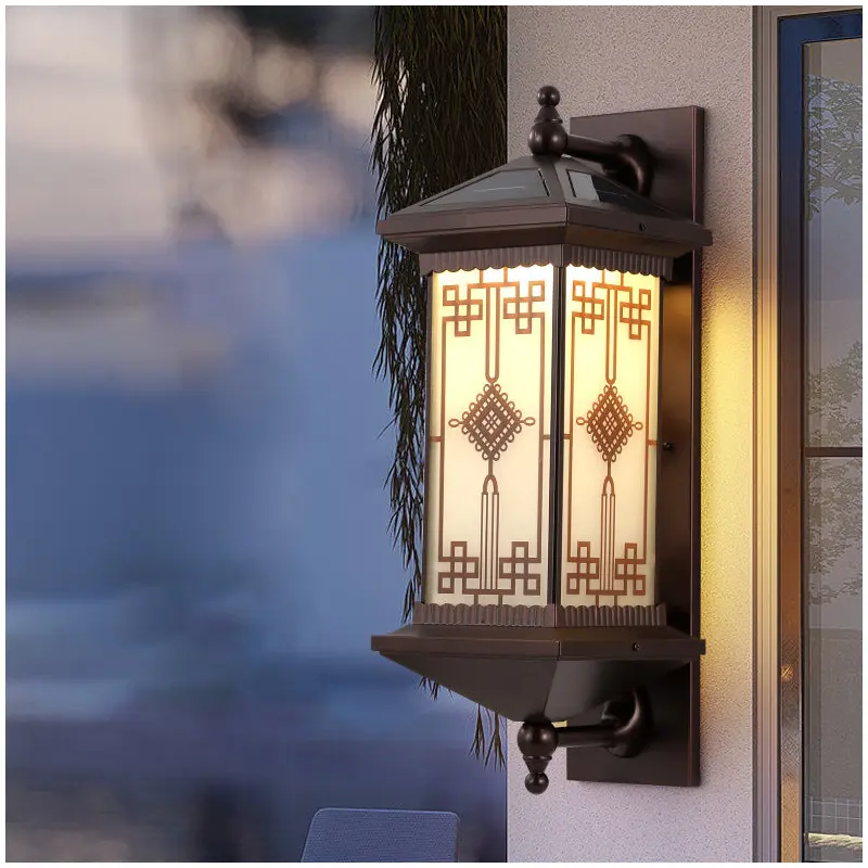 Traditional Chinese Aluminum Square Chinese Knot Pattern LED Waterproof Solar Wall Sconce Lamp For Outdoor Patio