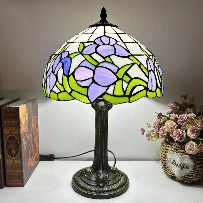 Traditional Tiffany Dome Flower Iron Glass 1-Light Table Lamp For Living Room