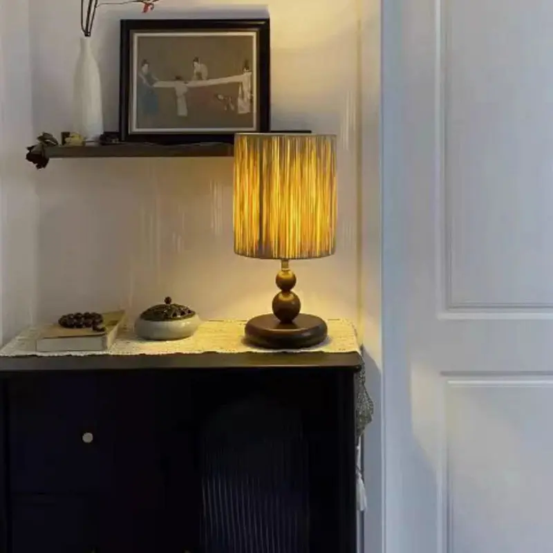 Traditional Chinese Woven Grass Solid Wood Iron Umbrella Round 1-Light Table Lamp For Bedroom