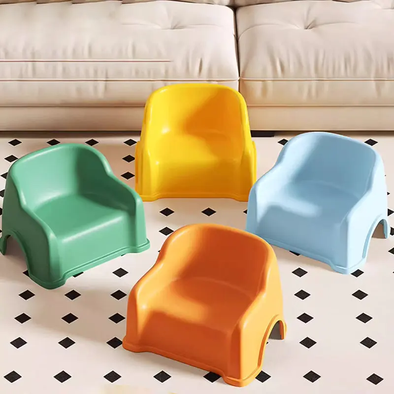 Modern Minimalist PP Slide-Shaped Kids Low Stool With Backrest And Armrests For Living Room