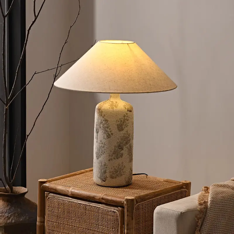 Traditional Vintage Ceramic Fabric Cone Pot 1-Light Table Lamp For Living Room And Bedroom