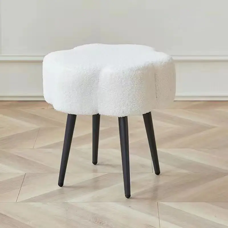 Contemporary Creative Cloud Shape Lambswool Carbon Steel Frame Low Stool For Bedroom
