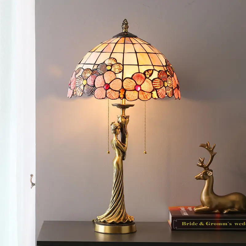 Traditional Tiffany Goddess Dome Copper Shell 1-Light Table Lamp For Bedroom
