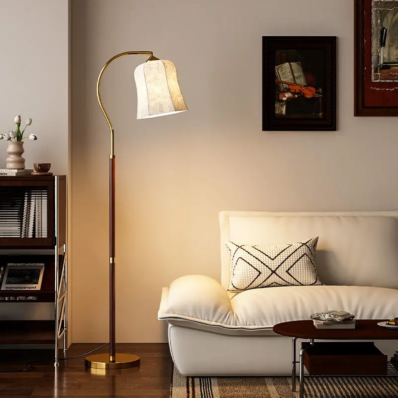 Traditional Vintage Long Pole Round Floral Fabric Shade Hardware 1-Light Standing Floor Lamp For Living Room