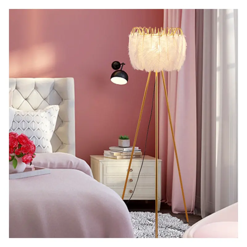 Contemporary Creative Curved Round Natural Feather Iron 1-Light Standing Floor Lamp For Living Room