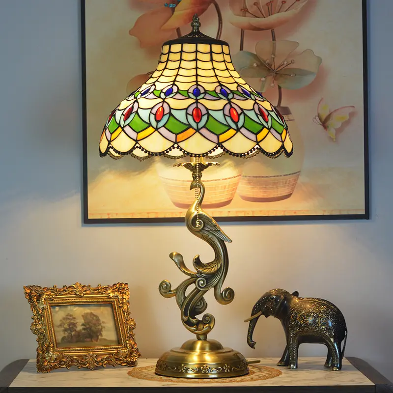 Traditional Tiffany Peacock Dome Copper Glass 1-Light Table Lamp For Bedroom