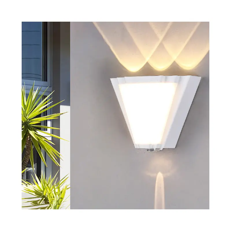 Modern Simplicity Waterproof Aluminum Acrylic Triangle LED Wall Sconce Lamp For Outdoor Patio